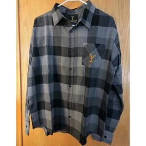 Yellowstone Dutton Ranch Black Gray Plaid Button Up Flannel